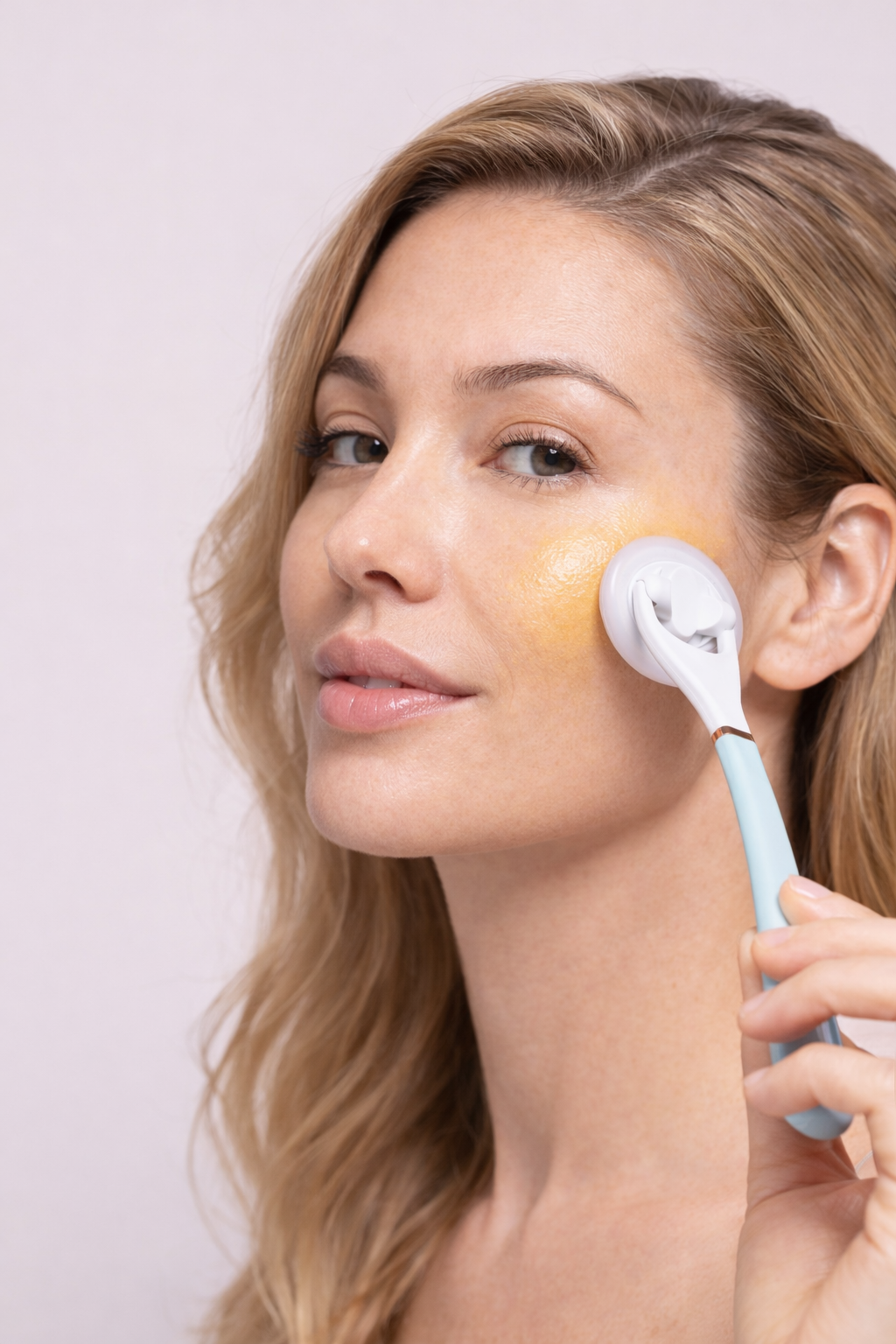 Why LUNAESCENT Applicator is Essential for Sensitive Skin Types