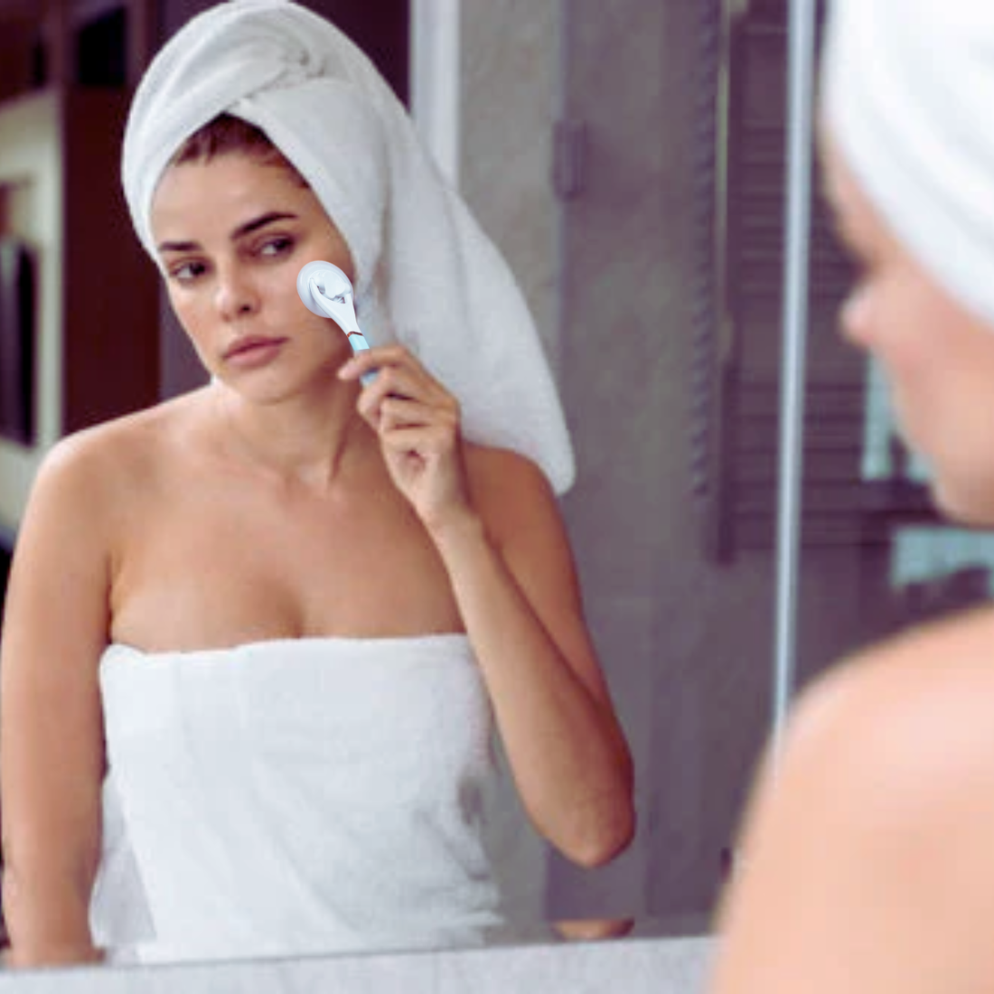 How Touch-Free Applicators Are Revolutionizing Skincare Routines for Acne-Prone Skin