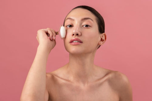Touch-Free Applicators for Skincare: The Hygiene Trend You Need to Follow