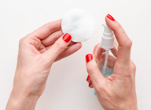 How Touch-Free Applicators Are Reducing Waste in Skincare