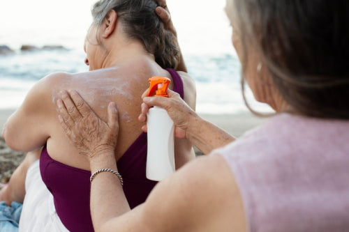 How the Right Tool Can Help You Apply Sunscreen Without Mess