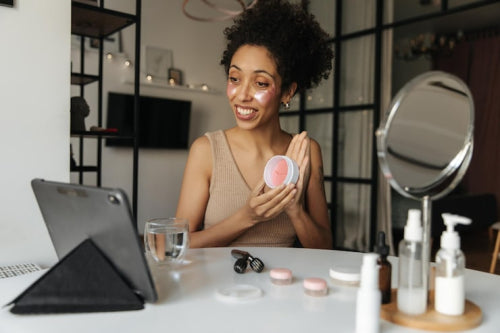 Why Touch-Free Tools Are Becoming Essential in High-End Skincare Routines