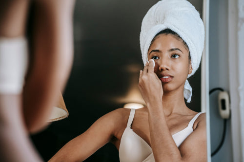 Why Touch-Free Skincare Applicators Are Crucial for Hygiene-Conscious Consumers