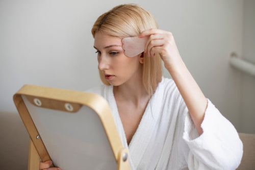 Why Hard-to-Reach Facial Areas Need More Precise Skincare Application