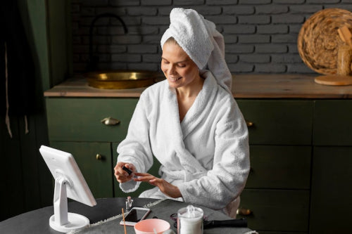 What Makes LUNAESCENT a Comprehensive Skincare Delivery System