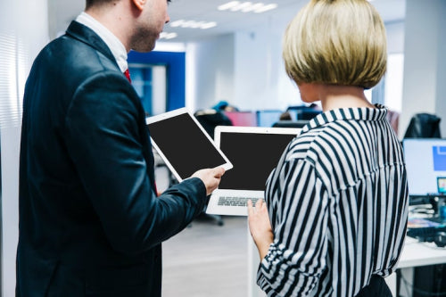 Why Professionals Are Switching to Touch-Free Applicators for Their Clients