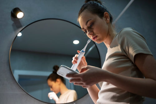 The Shift Toward Touch-Free Skincare Application