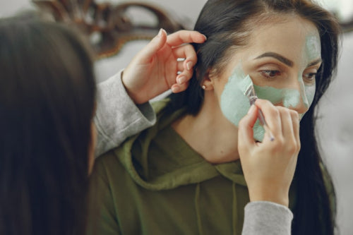 Best Silicone Applicators for Applying Face Masks Hygienically