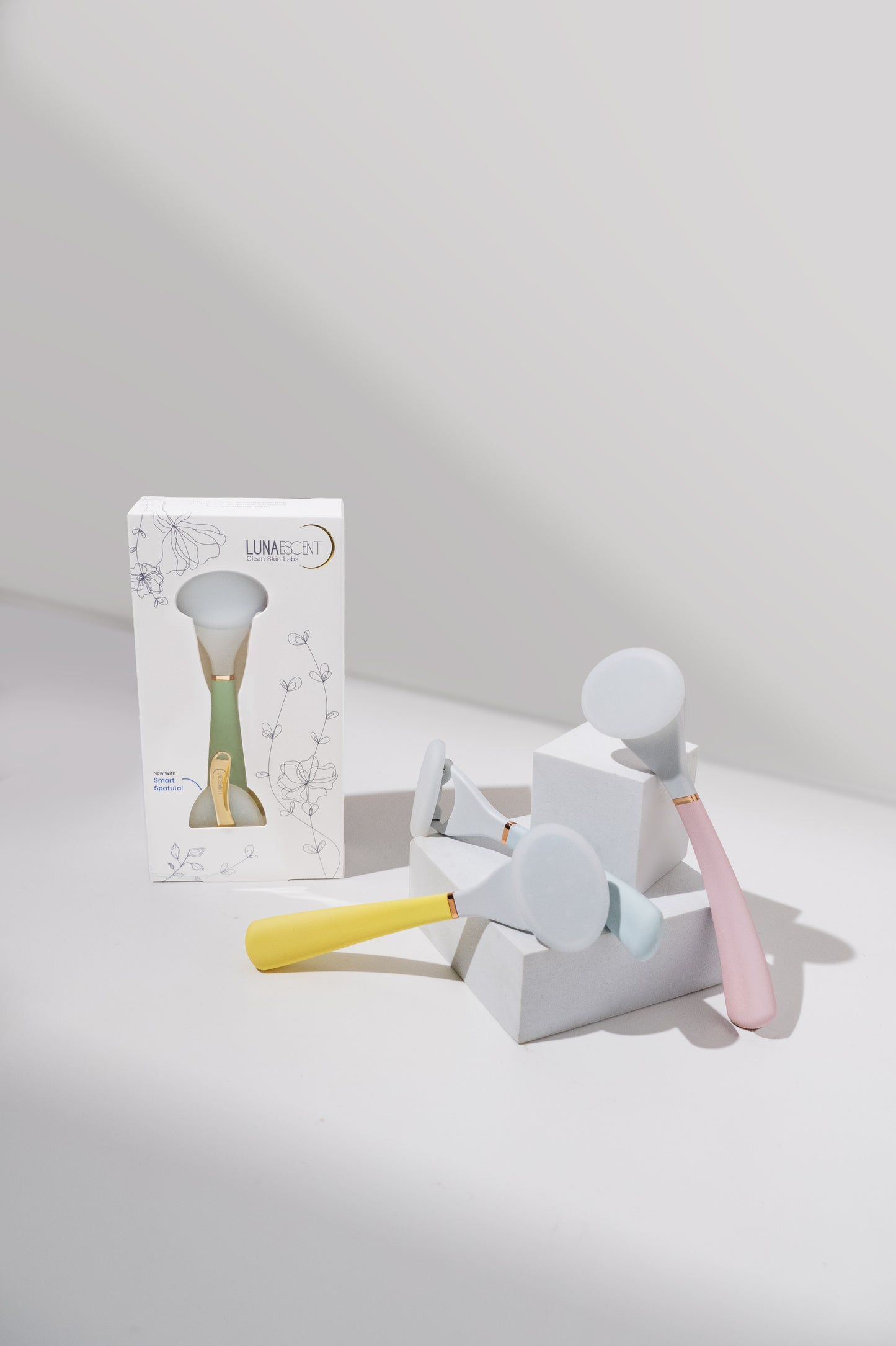 2 LUNAESCENT Touch-Free Skincare Applicator Sets